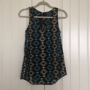 Sleeveless blouse